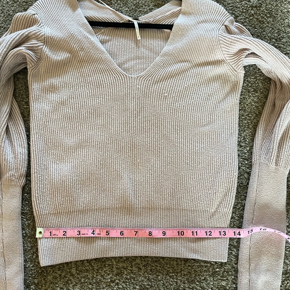 Free People Gingersnap Tunic Sweater Knit Long Sleeve V-Neck Dusty Pink Rose - Picture 5 of 9